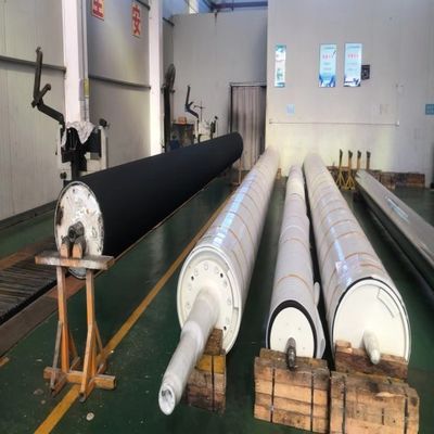 Beli Roller Korona 13000mm, Dilapisi Karet Sintetis, Tahan Terhadap 200 kV untuk Corona Treater dengan Kecepatan Maksimum 700m/menit pembuatan online