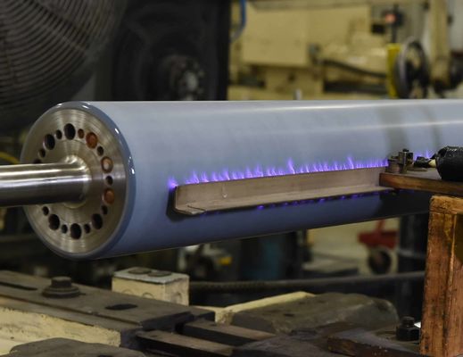 satın al İthalatlı Silikon Corona Tedavisi Roleri Ozon Direnci için 70-75 Kıyısı A Sertliği ve 4 mm Kalınlığı Çevrimiçi üretim