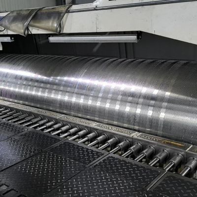 kaufen SS304 SS316 SS316L Vakuumsaug-Tischwalze für die Fourdrinier-Papiermaschine mit maximaler Arbeitsbreite 13000 mm Online-Herstellung